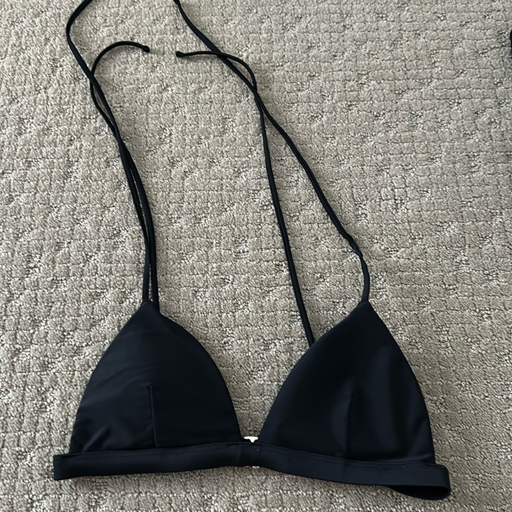 Black bikini top